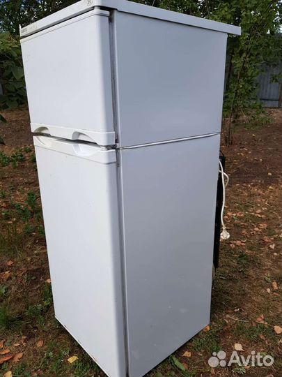 Холодильник 