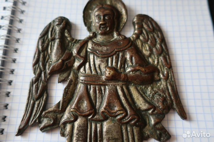 Старинный бронзовый Архангел