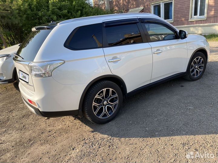 Mitsubishi Outlander 2.4 CVT, 2014, 162 000 км
