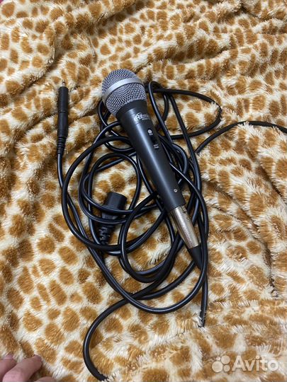 Микрофон новый Ritmix RDM-150