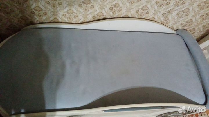 Кровать мерседес