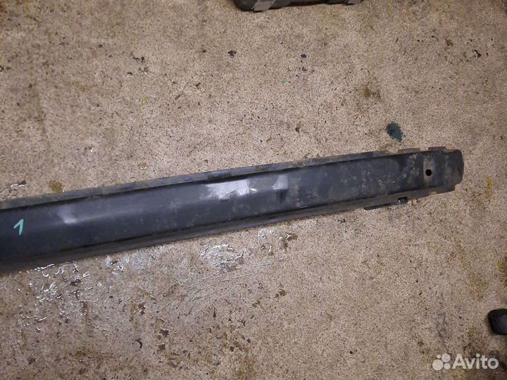 Усилитель заднего бампера Skoda Fabia 1999-2007