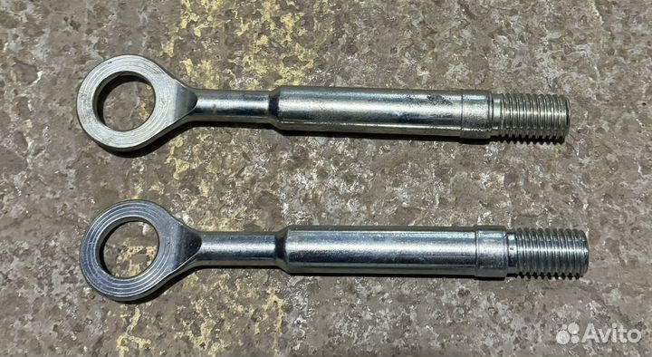 Буксировочный крюк mercedes