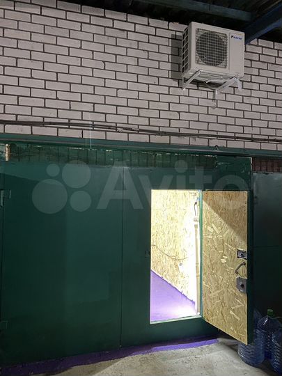 Гараж, > 30 м²