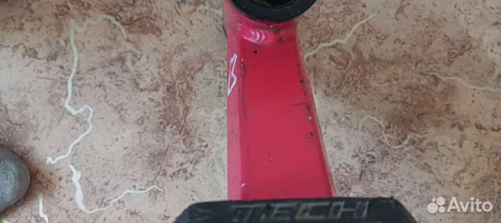 Дека на трюковой самокат