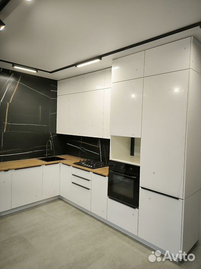 Новый кухонный гарнитур в наличии