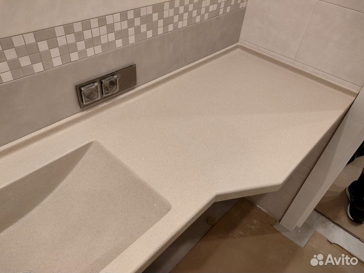 Столешница с интегрированной раковиной из камня м2