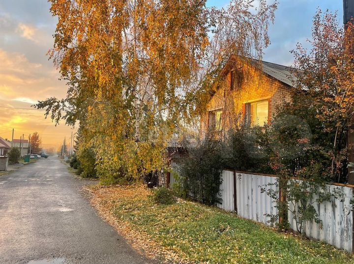 Коттедж 137 м² на участке 7,3 сот.