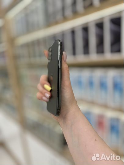 iPhone 11 Pro, 64 ГБ