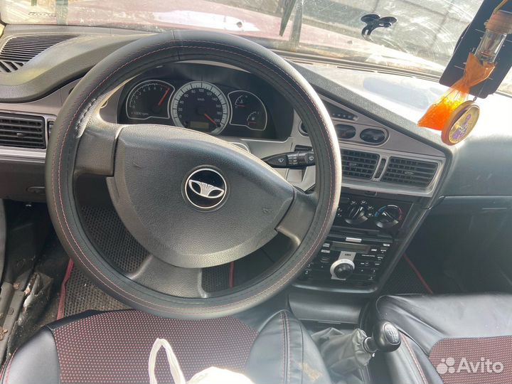Daewoo Nexia 1.6 МТ, 2012, битый, 170 000 км