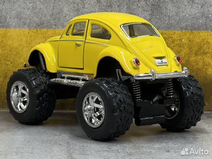 Моделька Volkswagen Жук Monstertruck 1/36 kinsmart