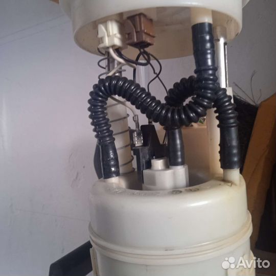 Топливный насос Ниссан Тиида