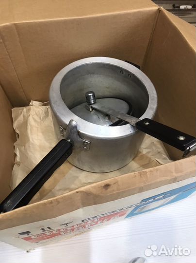 Тонометр для измерения давления на запястье