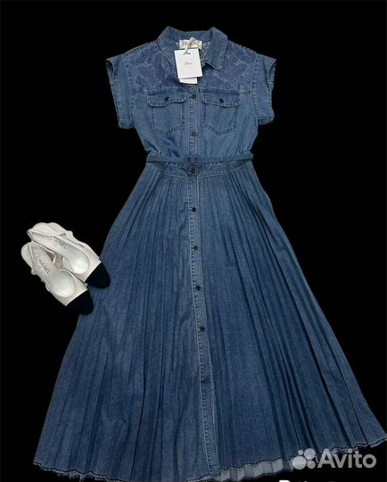 Джинсовое платье Dior