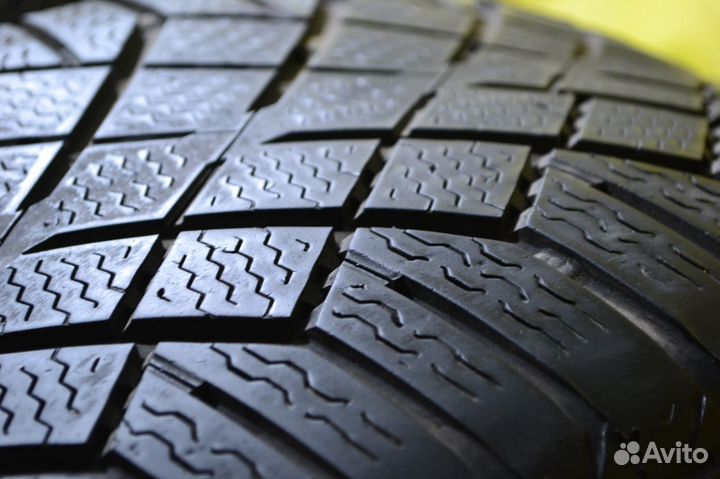 Continental ContiVikingContact 7 245/50 R18