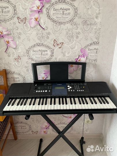 Синтезатор yamaha psr e333 в идеальном состояни