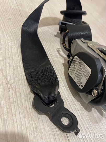 Ремень безопасности передний правый Mercedes Benz