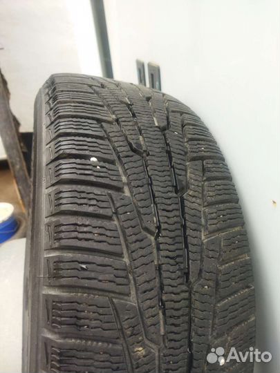 Nokian Tyres Hakkapeliitta R 215/60 R16 99R