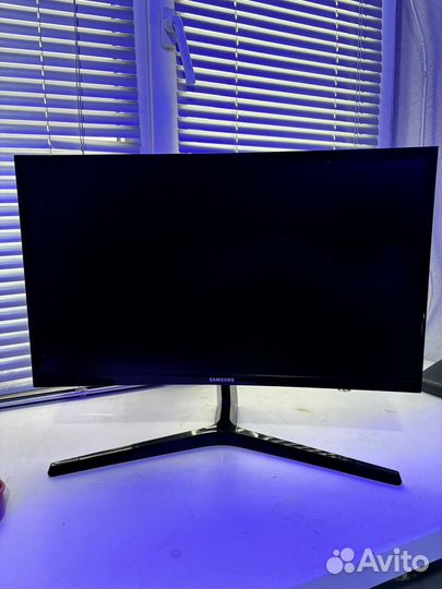 Монитор Samsung C24RG50FZI 23.5
