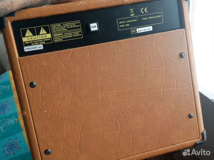 Комбоусилитель Stagg 10AA