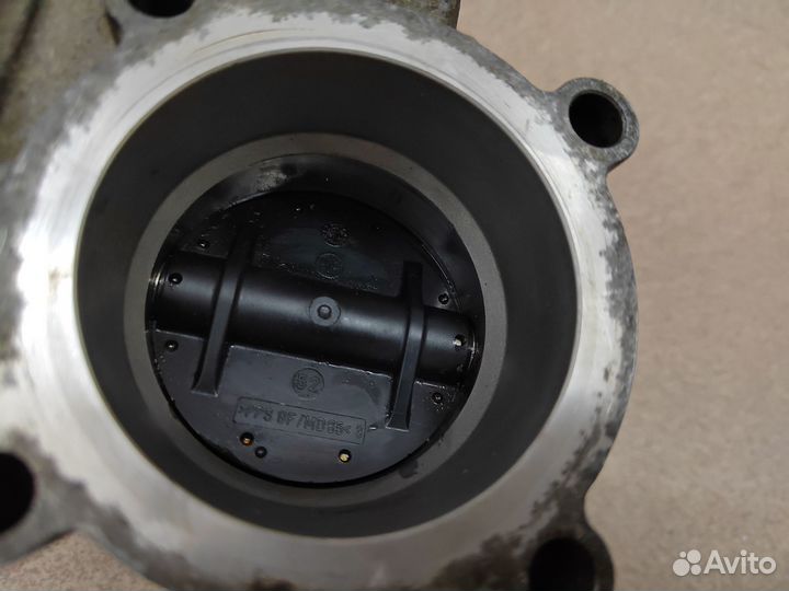 Заслонка дроссельная VAG 1,4TSI 03C133062T