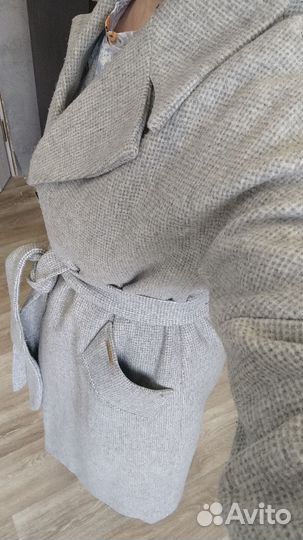 Пальто женское 42-44, два вида, цена за оба