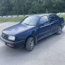 Volkswagen Vento 1.8 MT, 1992, 150 400 км, с пробегом, цена 135 000 руб.