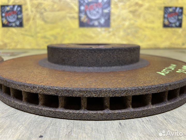 Диск тормозной передний Toyota Caldina AZT241W