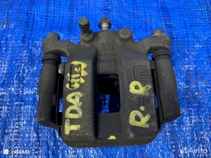 Суппорт на suzuki escudo TDA4W J24B