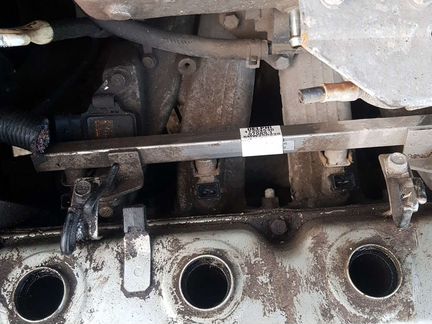 Рампа топливная с форсунками 4g64 Mitsubishi Cherr