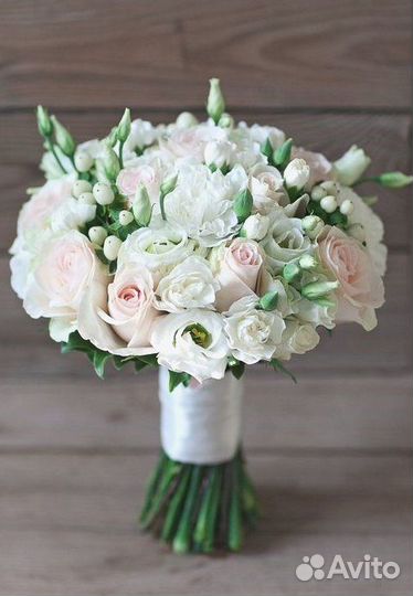 Свадебный букет из живых цветов. Гарантия качества