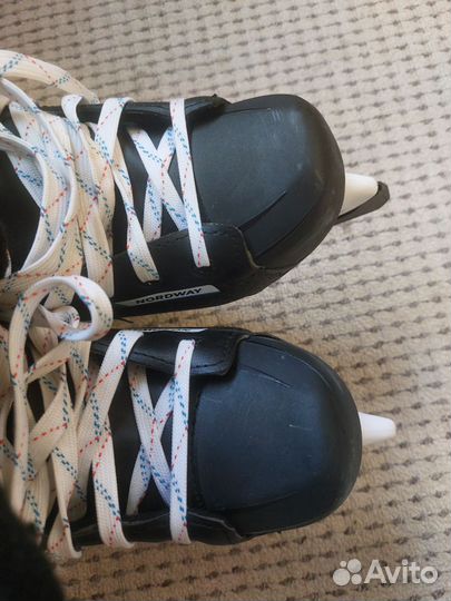 Хоккейные коньки детские