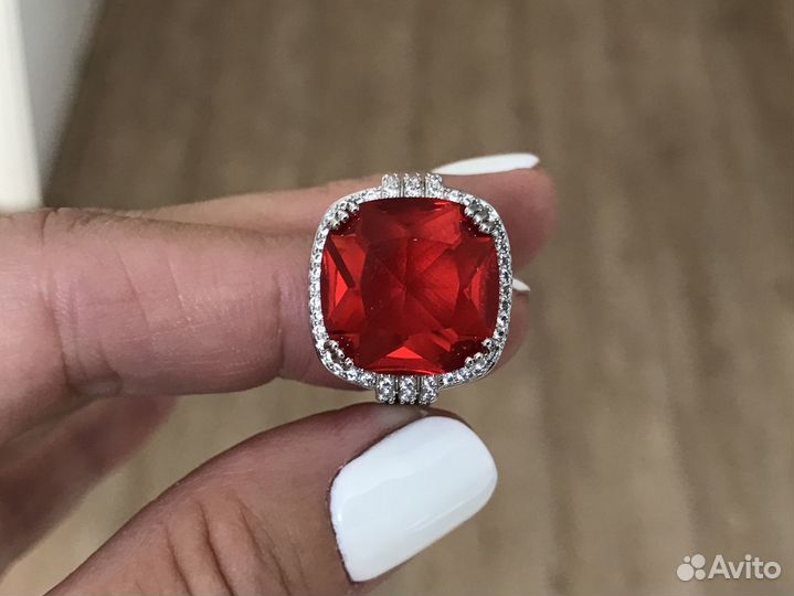 Серебряное кольцо