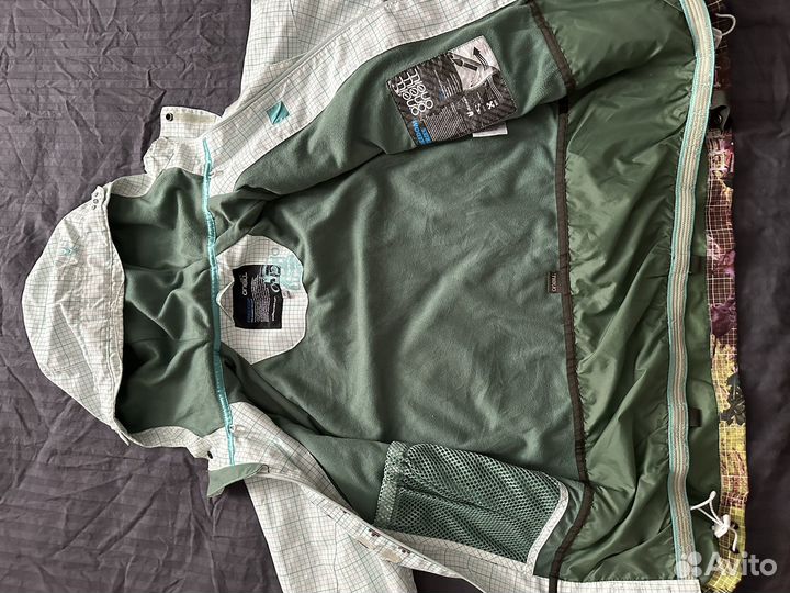 Куртка горнолыжная женская Oneill