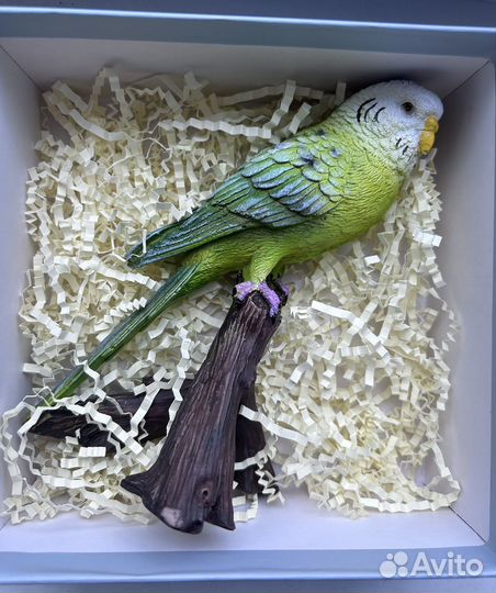 Статуэтка попугай