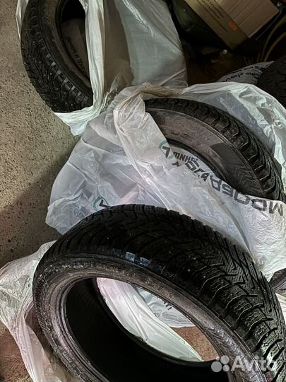 Зимняя резина 235/55 r 20