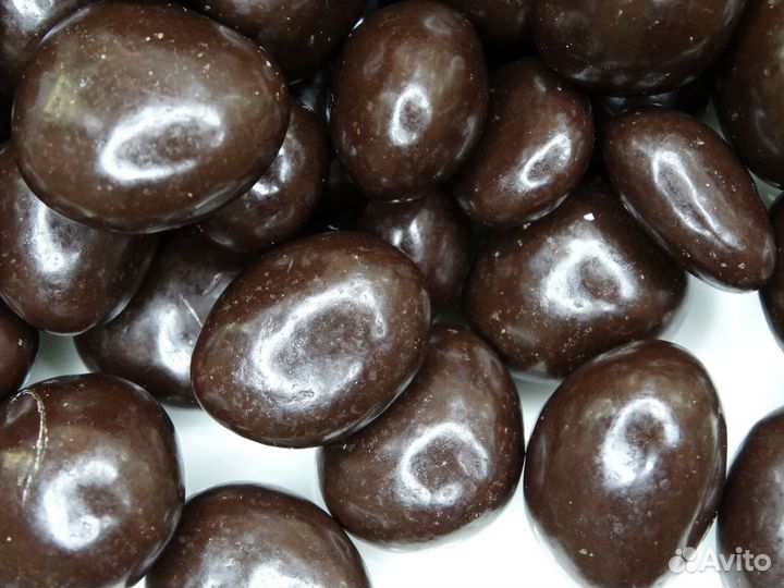 Клюква в темной шоколадной глазури