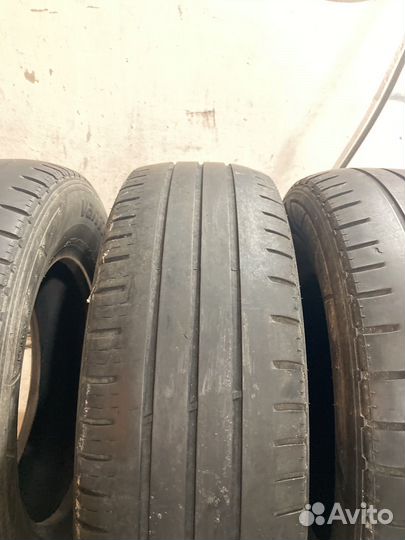 Hankook Vantra LT RA18 215/70 R15C