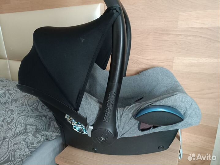 Автокресло детское Maxi-cosi cabrioFix 0+