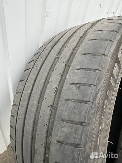 Michelin Pilot Sport 4 225/45 R17 94Y