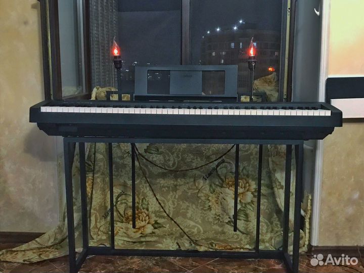 Стойка под Цифровое пианино синтезатор с бра