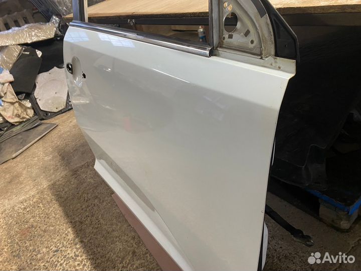 Дверь Передняя Правая Kia Sportage 3