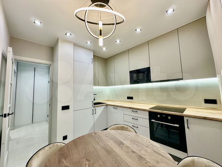 2-к. квартира, 60 м², 5/19 эт.