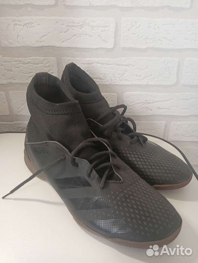 Футзалки adidas predator 37 размер