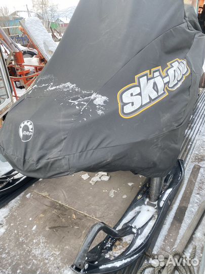 Снегоход утилитарный Ski- Doo Skandik SWT