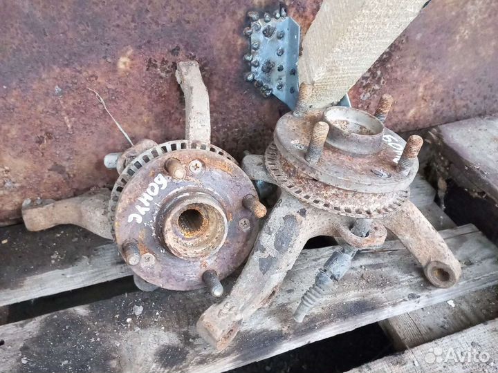 Ступици, поворотные кулаки chery bonus very A13