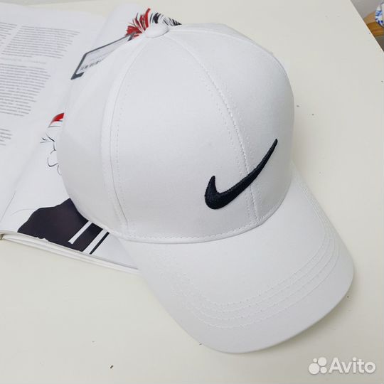 Однотонная кепка Adid