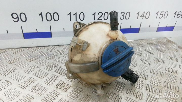 Бачок расширительный на Skoda Octavia A5