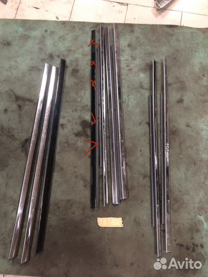 Молдинг двери Jeep wk2