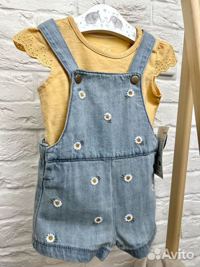 Комплект для девочки C&A 80